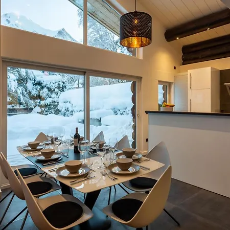 Des Cimes - Year * Chamonix