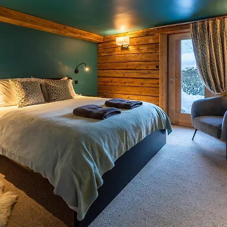 Des Cimes - Year Chalé Chamonix