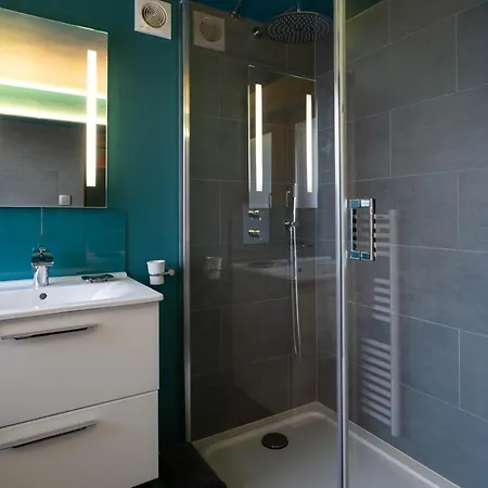 Des Cimes - Year Chamonix